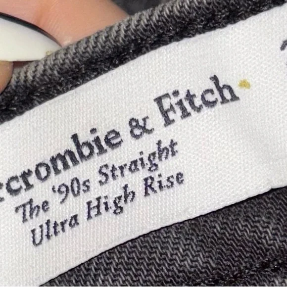 Classic Black Women's Jeans - Picture 8 of 8